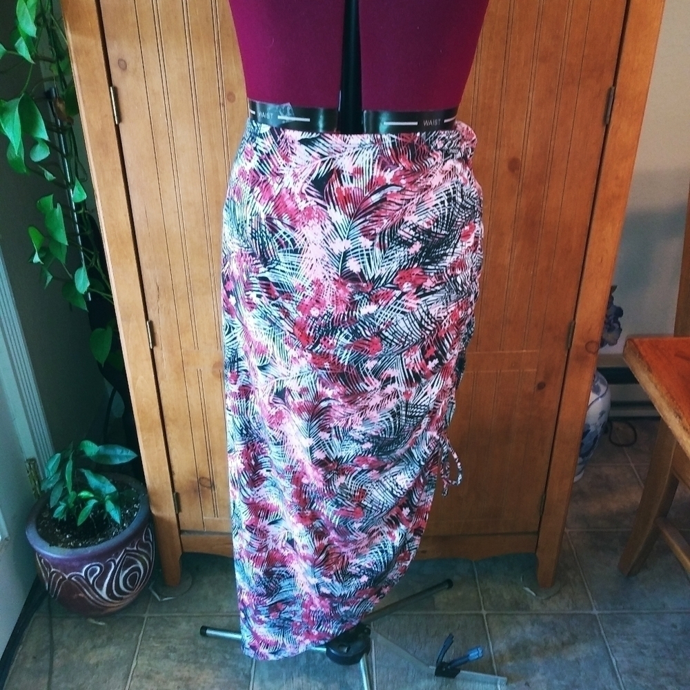 006 Guess Assymetrical Skirt With Split
